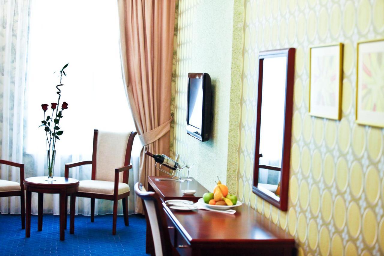 Dubai International Hotel Baku Bagian luar foto
